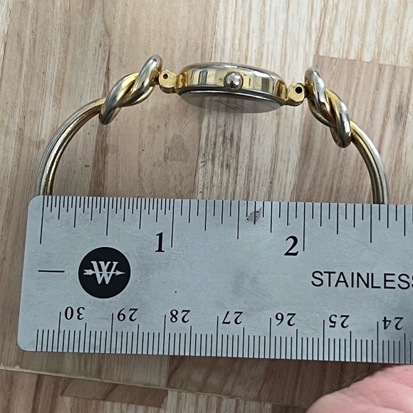 Majestron Ladies Watch Gold Tone Dial Gold Tone Knot Bracelet - Picture 11 of 12